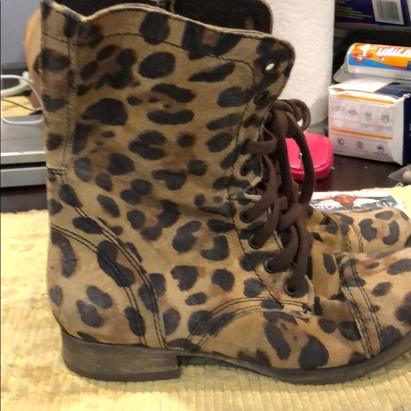Steve Madden troopa L leopard print combat boots - Picture 7 of 10